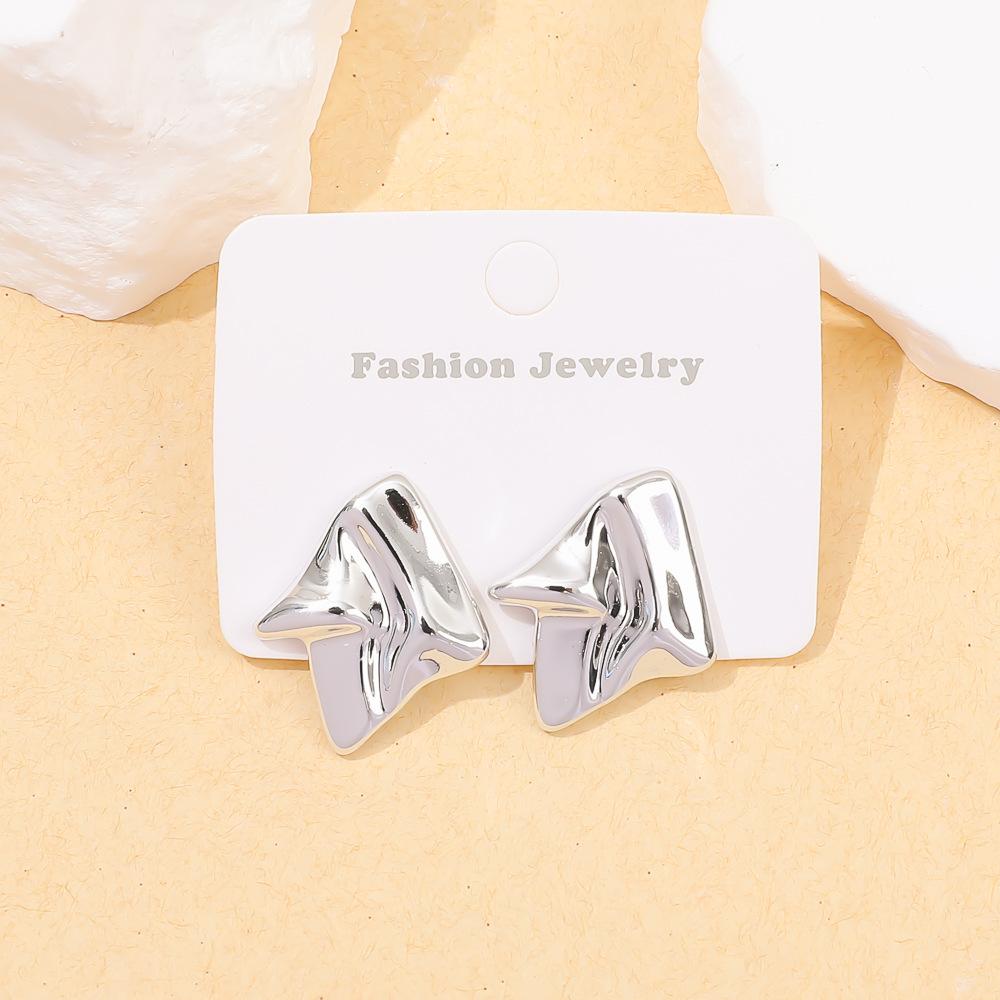 European and American retro high-end acrylic gold-plated stud earrings, electroplating personalized fashion women's stud earrings set