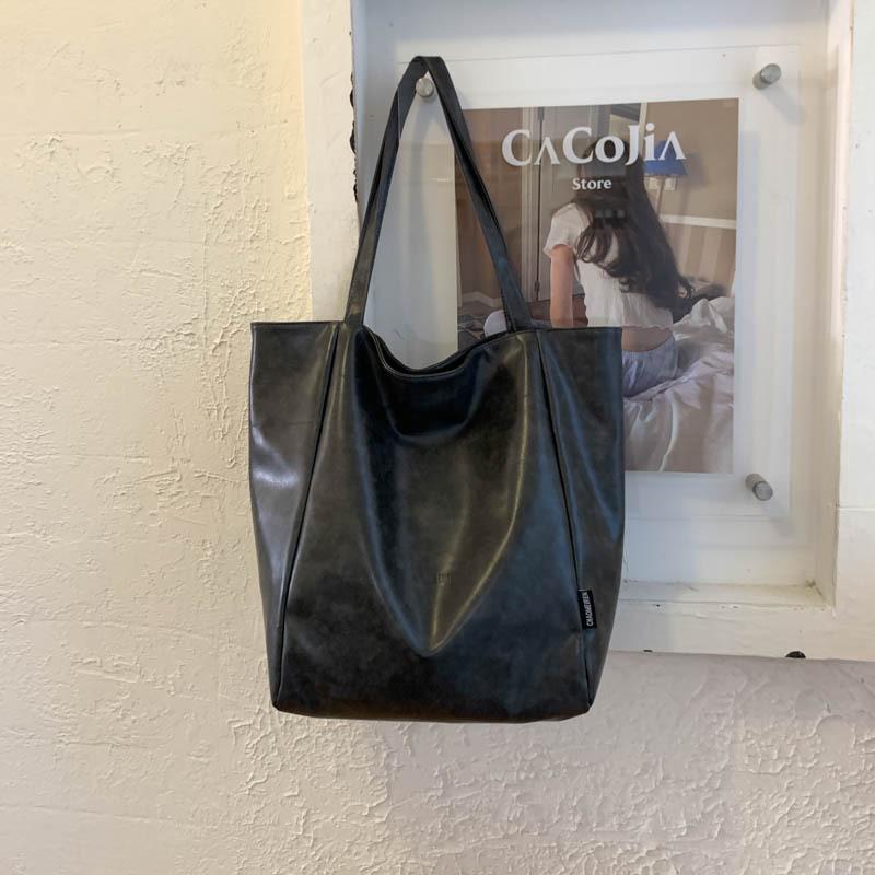 Large Capacity Bag Women's Retro Autumn New Simple Shoulder Bag Casual Commuter Tote Bag Women's Bag