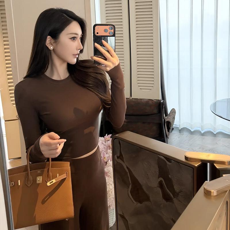 Coffee-Colored Korean Style Tight Long-Sleeve T-Shirt, Women's Autumn/Winter Base Layer Top for Petite Women