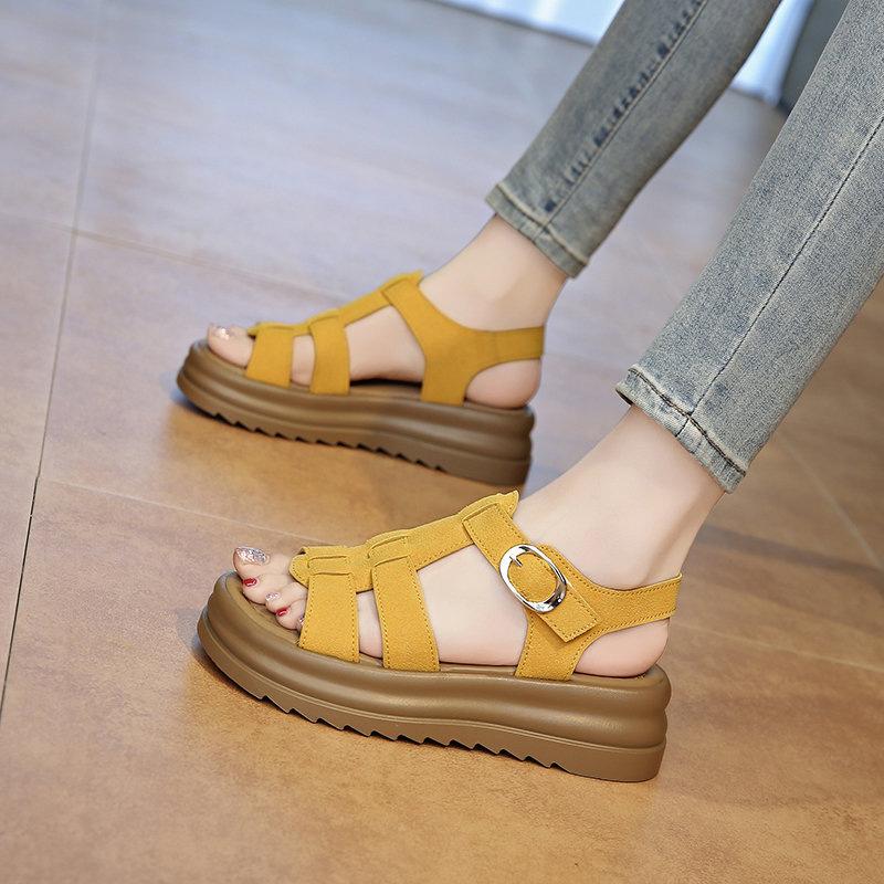 Sandals women's summer 2025 new women's shoes trendy with niche casual comfortable platform beach Roman shoes women