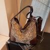 Leopard print bag women's large-capacity new versatile shoulder commuter tote bag multi-functional backpack