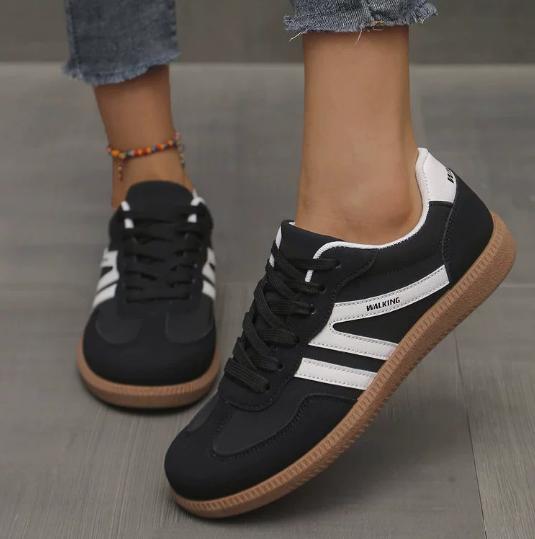 Women's Large-sized German Training Shoes Sports New Retro Two-tone Flat Single Shoes Flats C774