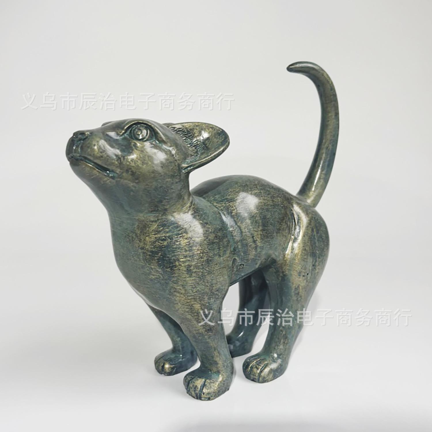 Новая привлекательная статуэтка кошки из бронзовой смолы подходит для украшения домашнего стола, двора и сада