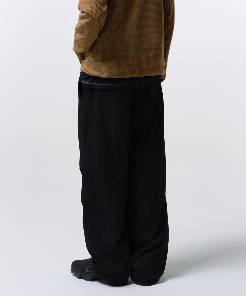 Musinsa Standard [City Leisure] Fleece-Lined Wide Belted Parachute Pants [Black]
