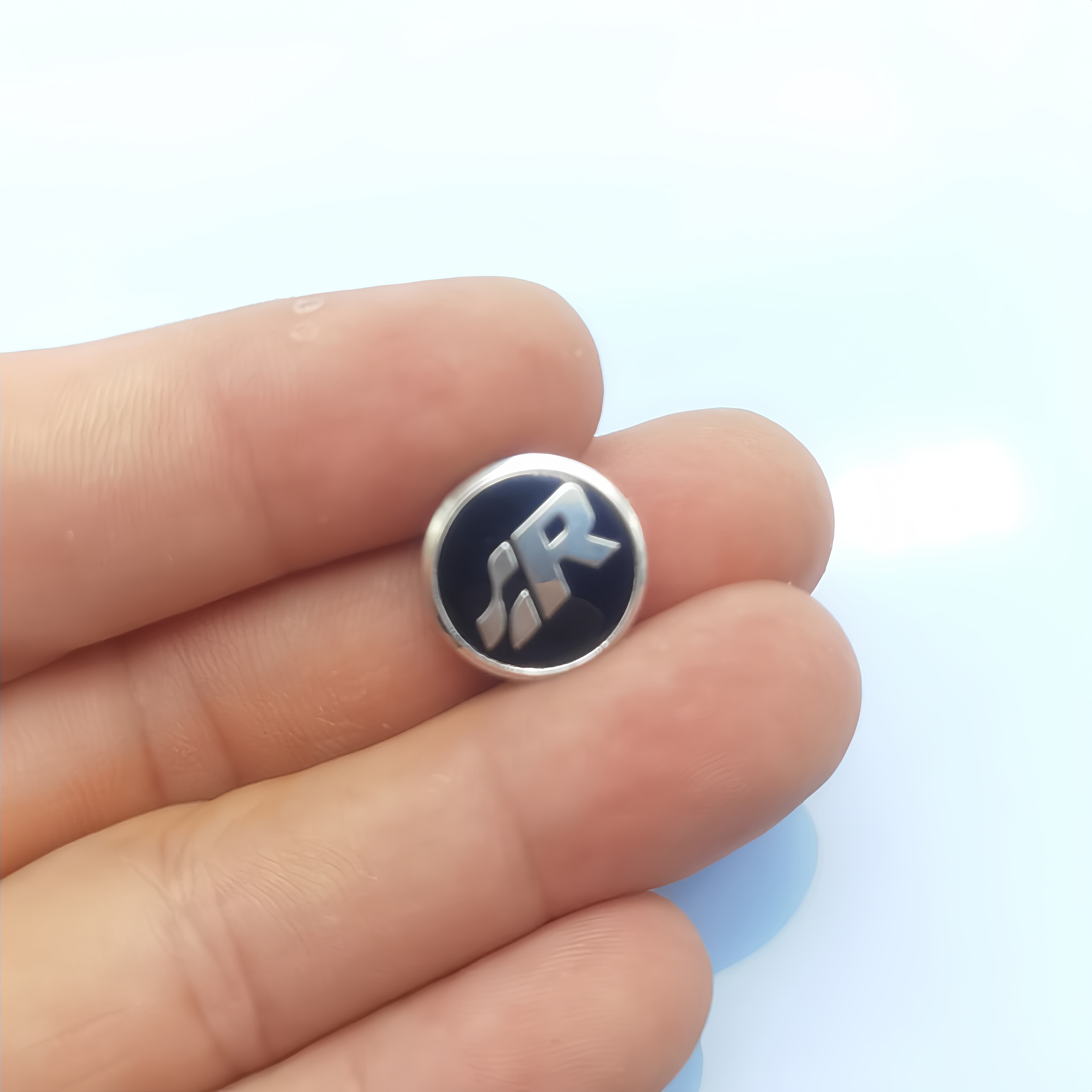 

2 шт. Емблема значка на ключ автомобіля Наклейка значка для Polo Passat B5 B6 B7 T4 T5 Golf 4 5 6 Tiguan Jetta SR