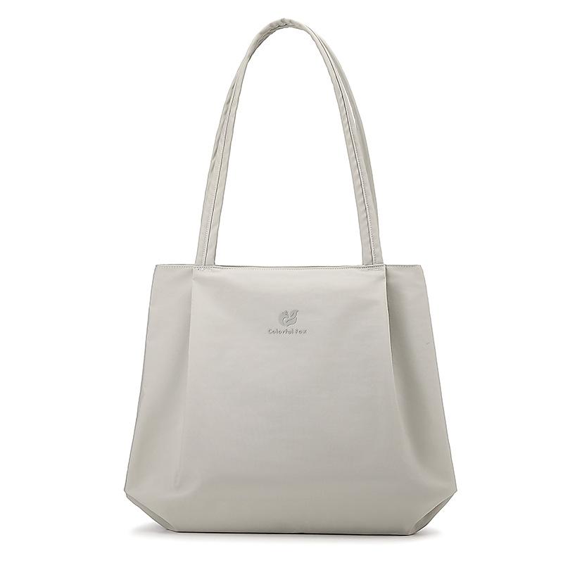 Minimalist Tote Bag with Spacious Interior and Smooth Finish, Ideal for Daily Use and Casual Outings