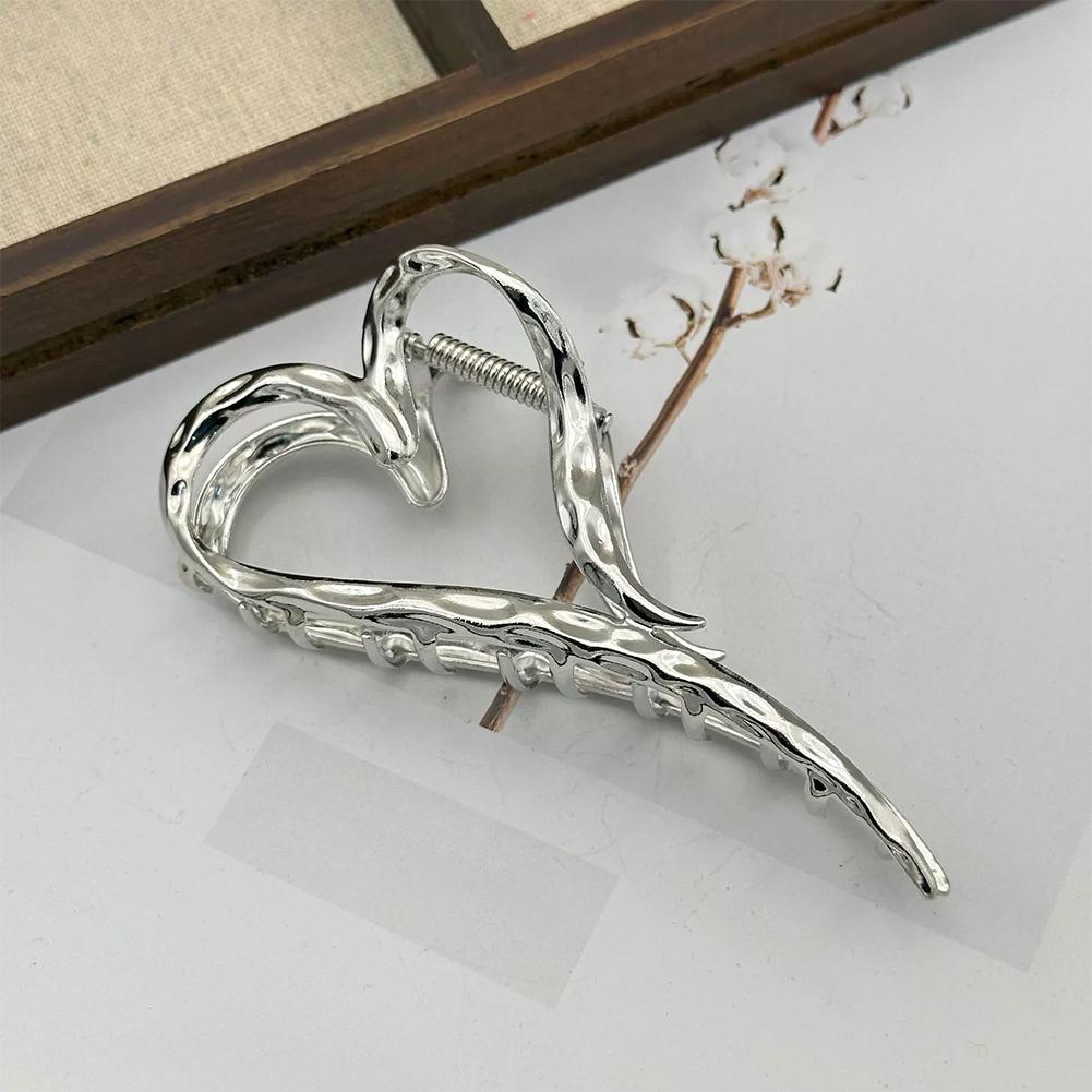 Alloy Heart Elegant Hair Claw Clip Non Slip Large Shark Clip Fashion Women Daily Hair Accessories