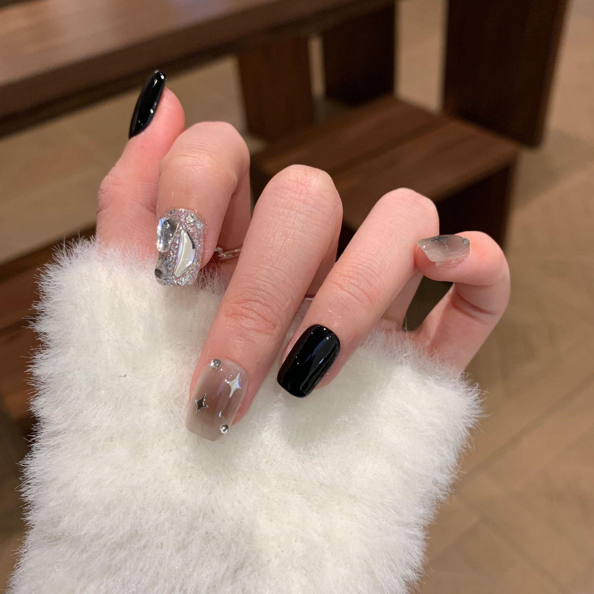 

Handmade Donghai Black Star Diamond Shine Removable Nail Art Medium