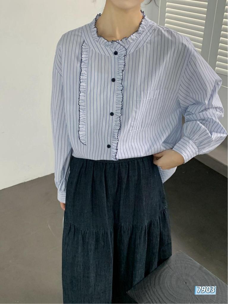 Elegant Korean-Style Ruffled Stripe Long-Sleeve Shirt for Versatile, Gentle Commuter Wear