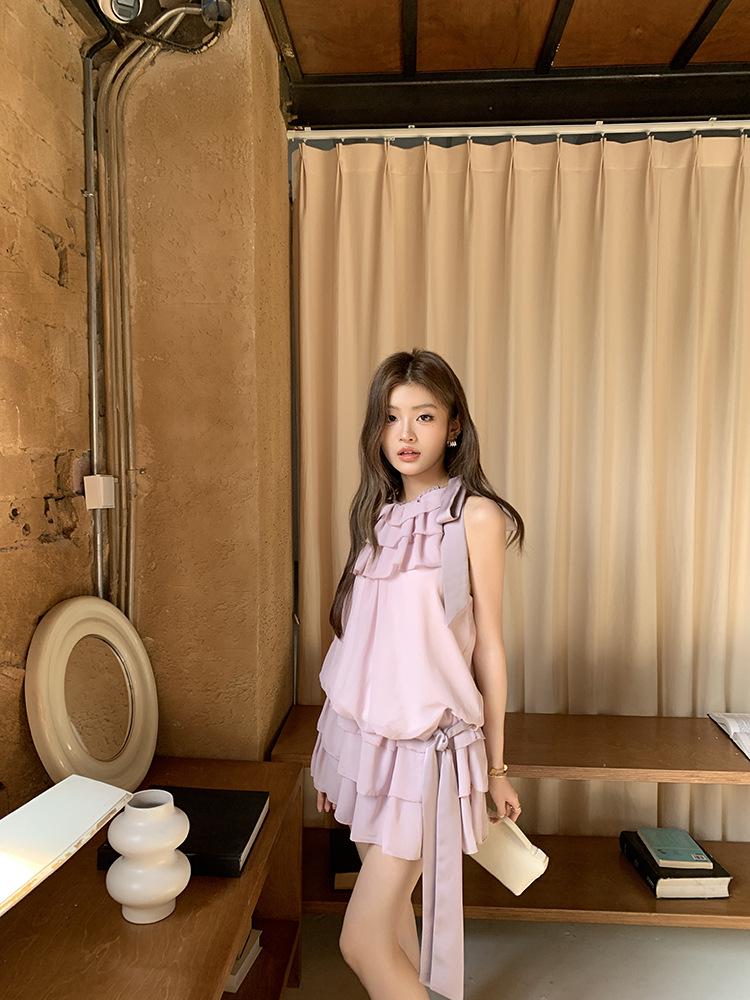 2026 Spring/Summer Pink Lace Strappy Tank Top & Ribbon Skirt Set for Women