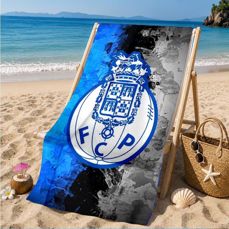 FC-Wappen-Design aufgedrucktes Mikrofaser-Strandtuch, Weich und saugfähig, Schnell trocknend, Ideal für Sommerreisen, Strand-Essential, Schwimmbad