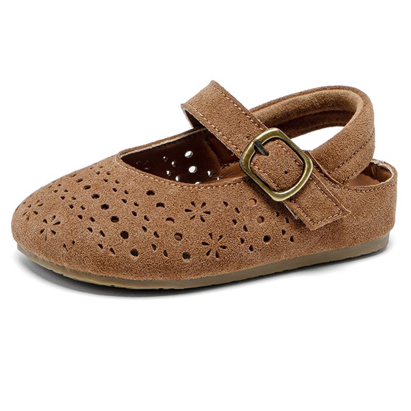 Girls' Breathable Princess Shoes - Soft-Soled, Closed-Toe, Hollow Design, Spring 2026 Edition.