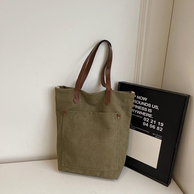 

Женская сумка-тоут большой вместимости, нишевый дизайн, повседневная японская мода, зарубежная индивидуальность, корейская версия новой женской сумки через плечо зелёный