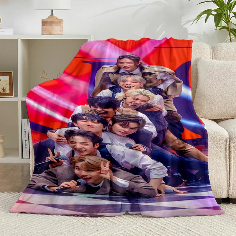 1PC K-pop Group Poses Flannel Blanket Gift, Suitable for Both Men And Women, Soft Ideal for Beds And Sofa, Birthday Or Christmas Gift