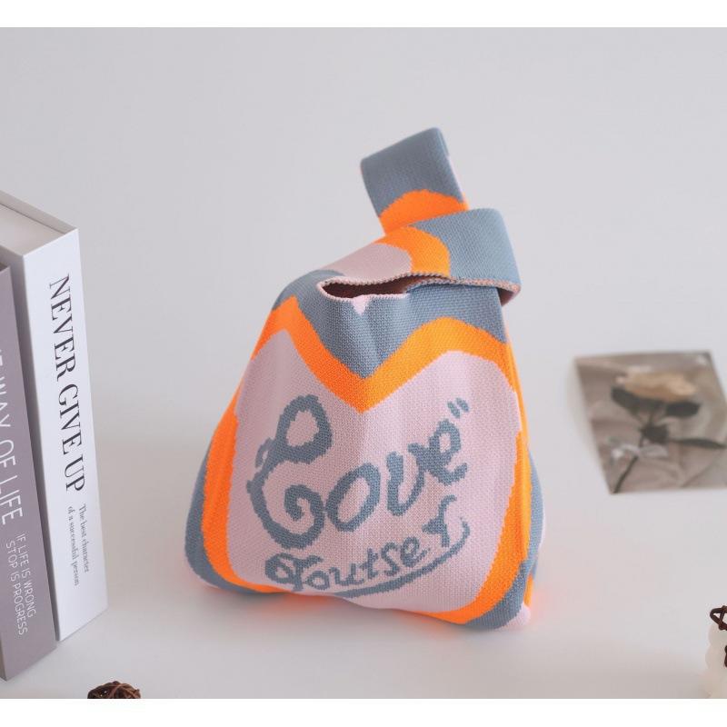 Ins Internet celebrity handbag women's knitted wool bucket bag Japanese and Korean version versatile hand carry casual tote bag box lunch bag