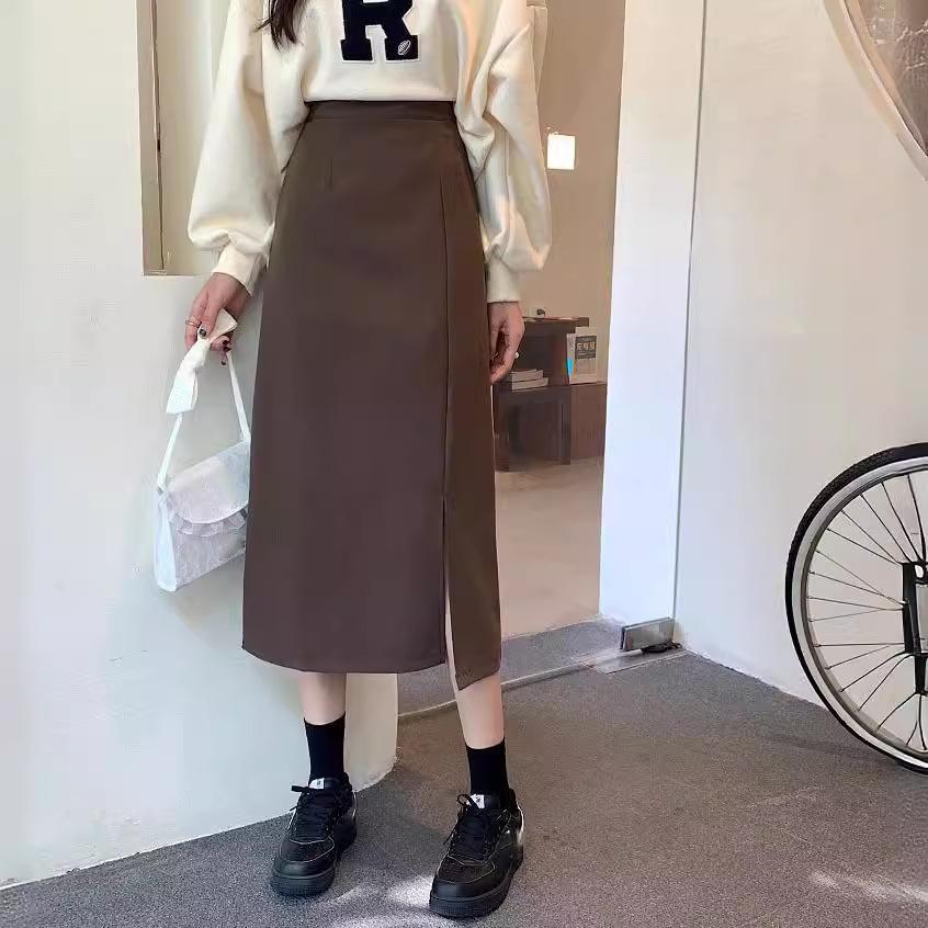 

Женская осенняя юбка средней длины с разрезом, корейский стиль, высокая талия, черные юбки А-силуэта XL коричневый