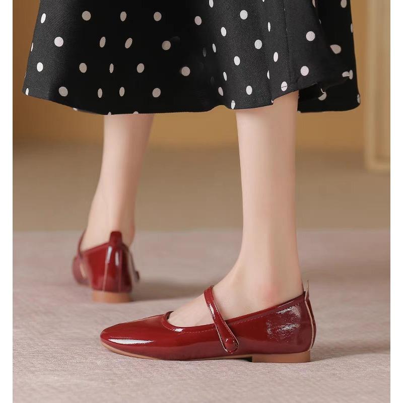 Fashion Spring New Round Toe Women Mary Jane Flat Shoes Shallow Ladies Casual Ballet Shoes Soft Sole Eelgant Leather Shoes Zapatos Mujer