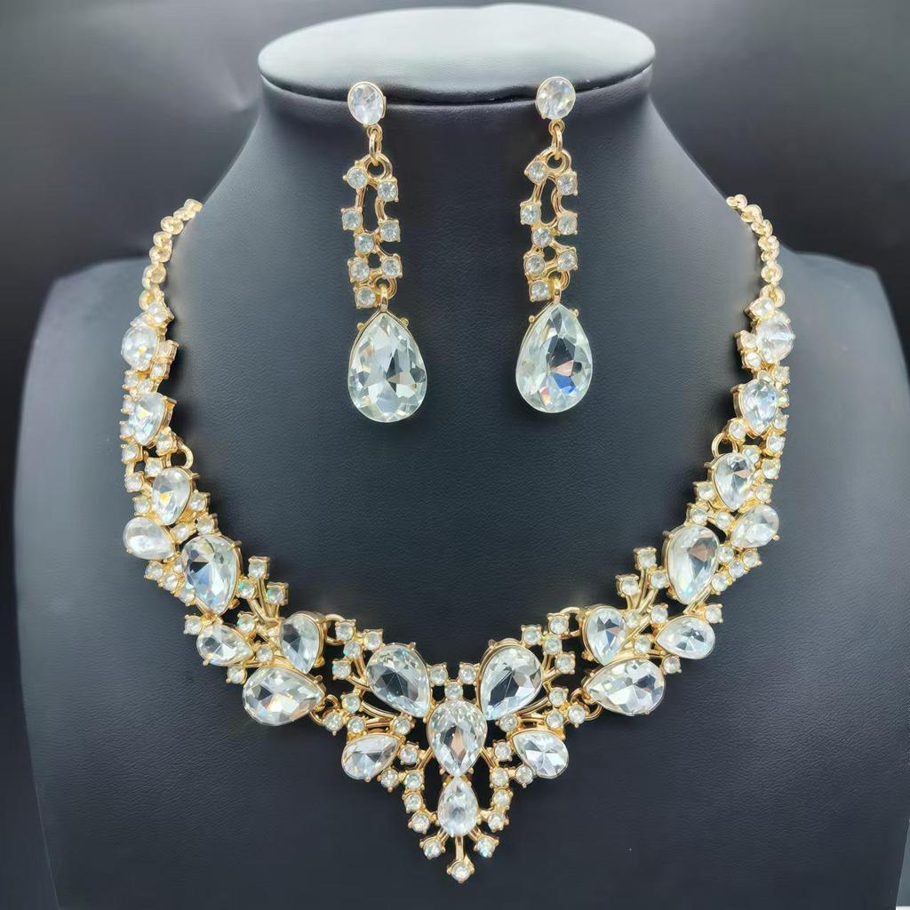 Europejski i Amerykański Zestaw Naszyjnika Ślubnego: Akcesoria do sukni ślubnych