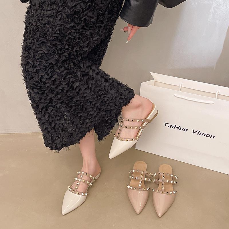 Cool Slippers Women's Summer New Rivets Cool Slippers Women's Thick Heels Pointed Patent Leather Bag Head Half Slippers