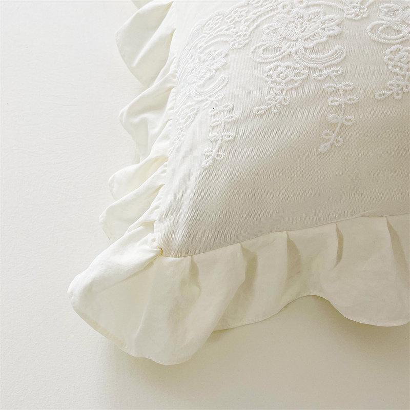 Lace Princess Floor-Length Bed Sheet with Ruffled Hem
