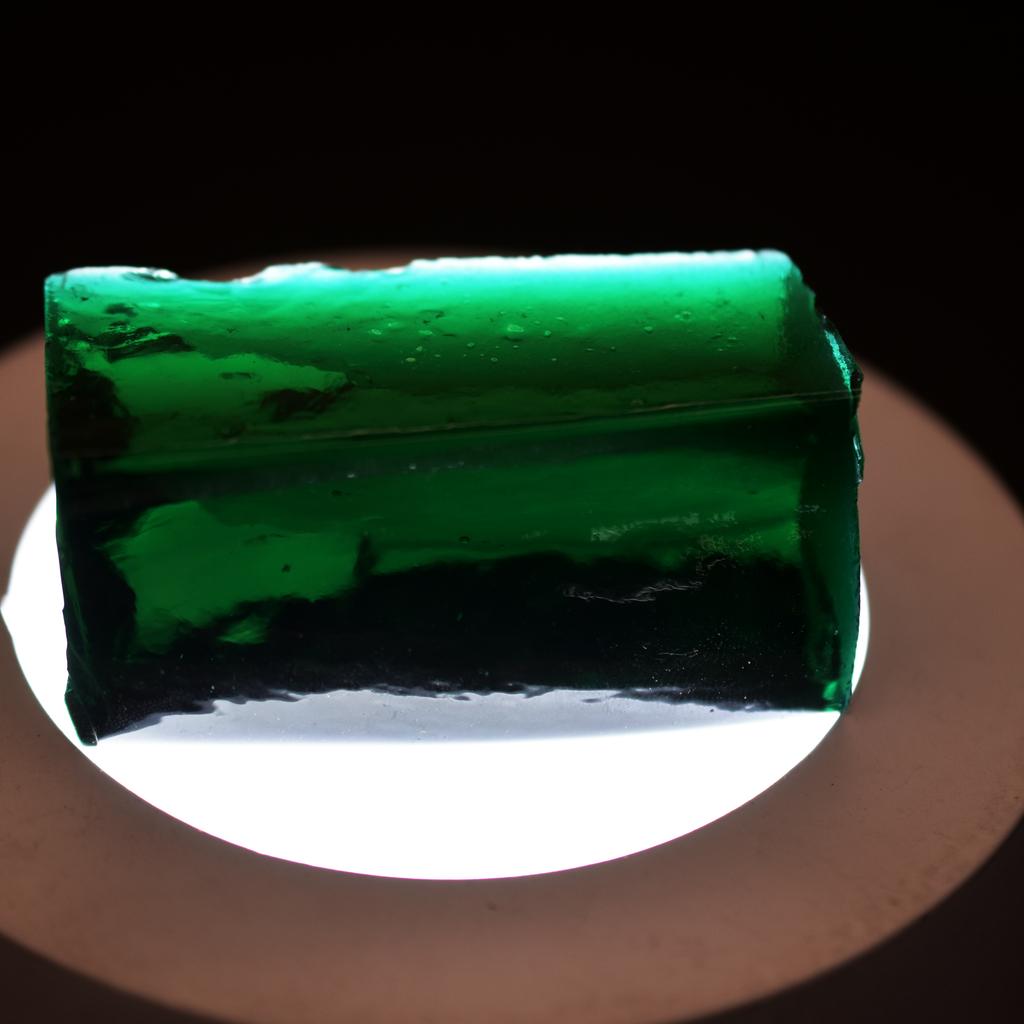822.85 Ct Lab-Created Emerald Green Uncut Rough Unique Loose Gemstone
