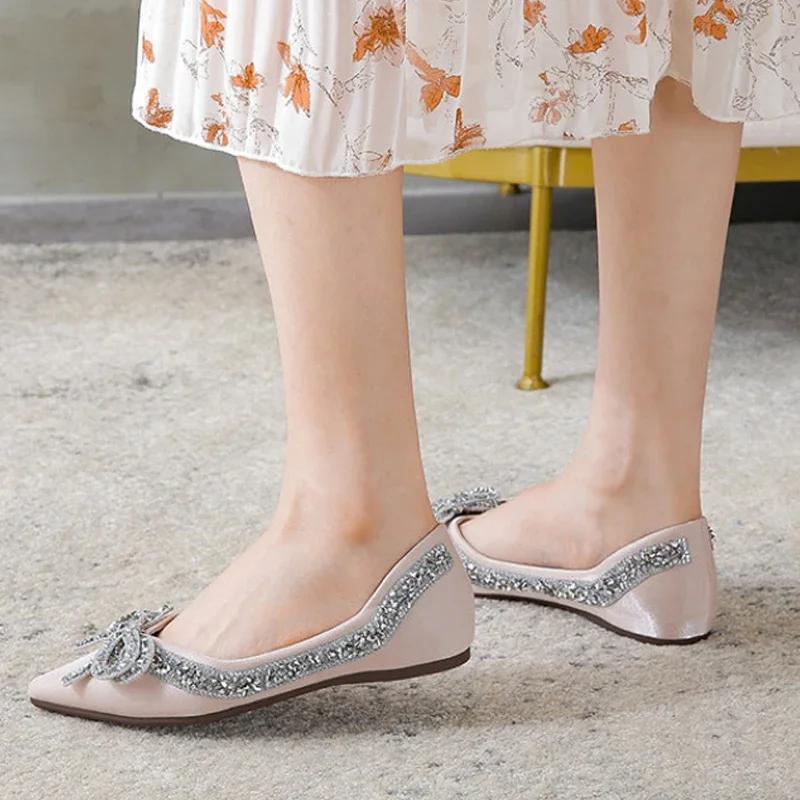 Fashion Plus Size 35-43 Autumn New Fashion Women Shoes Fashion Women Bling Crystal Bow Pointed Toe Flats Shoes Slip On Women Boat Shoes