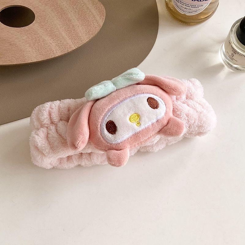 Cute Cinnamoroll High-Elasticity Headband for Women: Perfect for Face Masks, Makeup, and Hair Accessories, with Plush Wristband.