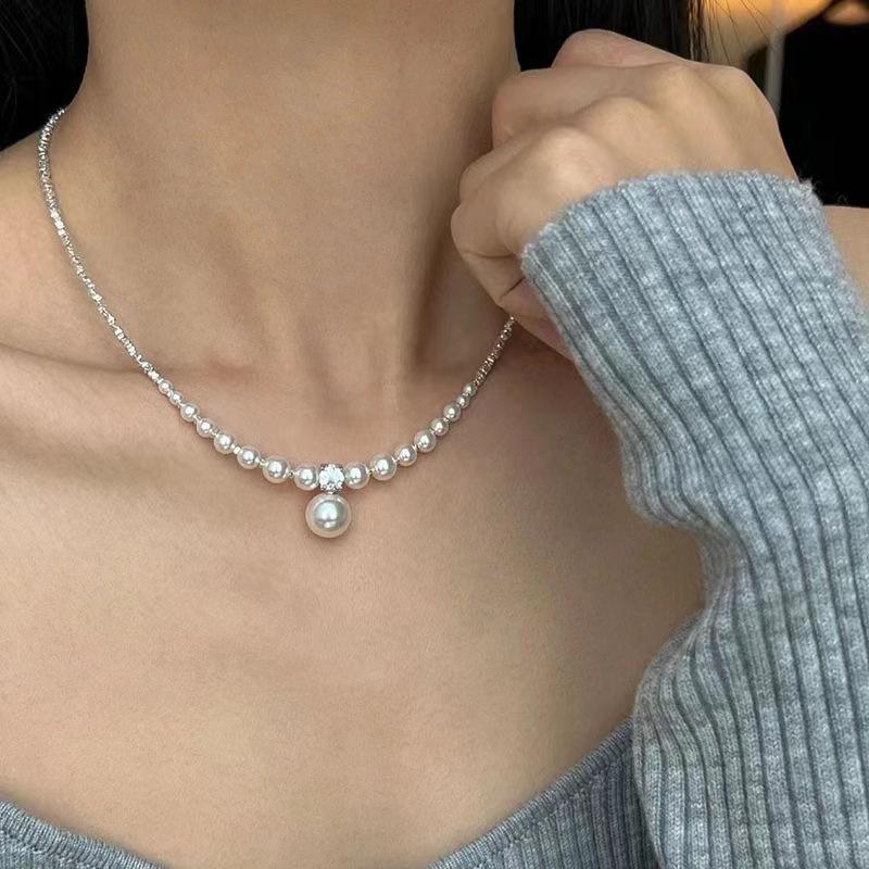 Elegant Silver Pearl & Diamond Choker Necklace - Light Luxury, Exquisite Design, Women's Clavicle Chain