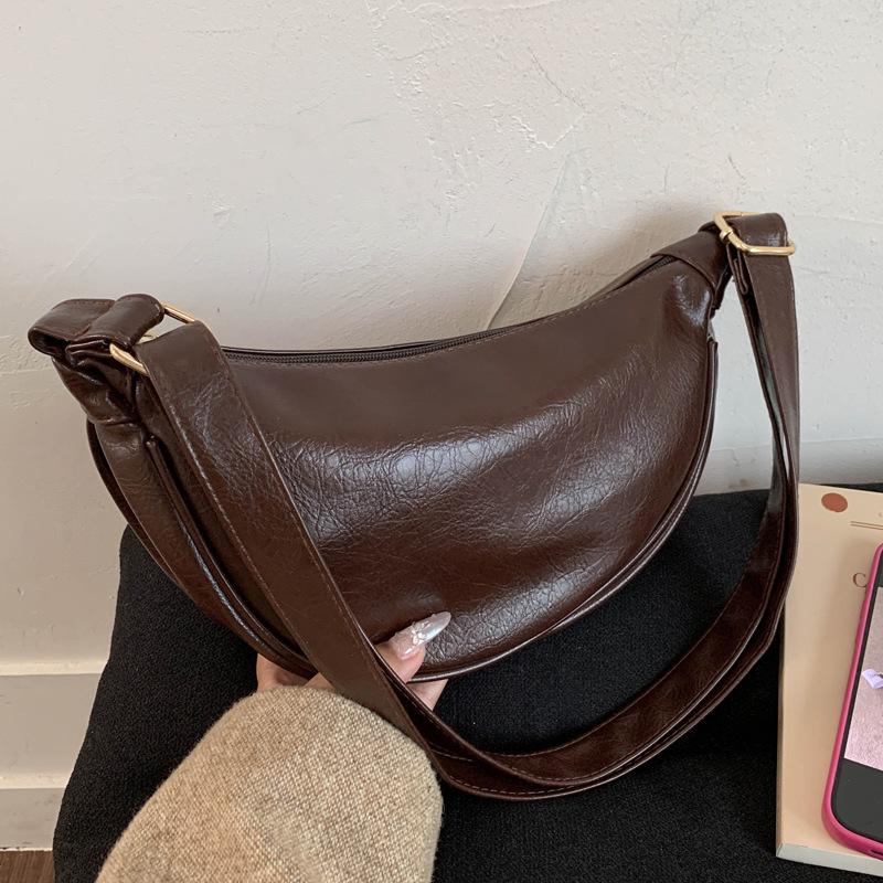 2025 New Large-capacity Premium Dumpling Bag Retro Casual Shoulder Messenger Bag Croissant Bag Women