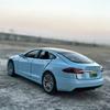 1/32 Tesla Model S 100D SUV Toy Car Model Diecast Alloy Metal Miniature Sound & Light Pull Back 1:32 Collection Gift For Boy Kid