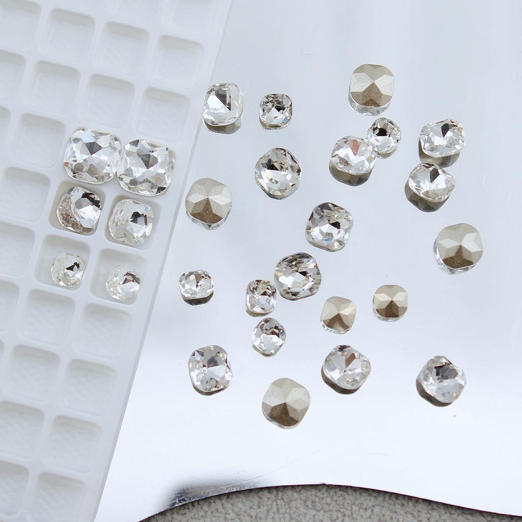 Nail Art Jewelry Mixed Transparent Pointed Bottom Diamond Burst Flash Big Crooked Heart Butterfly White Diamond Nail Art Jewelry