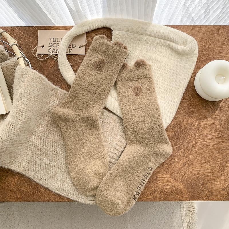 Plush Socks for Women In Autumn and Winter, Coral Fleece Postpartum Socks, Thickened Warm and Cute Heating Socks, Floor Sleeping Socks