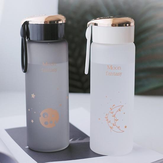 Sticlă de apă de 400 ml cu curea, rezistentă la scurgeri, înghețată cu gură lată, din plastic transparent de băut, Moon Fantasy.