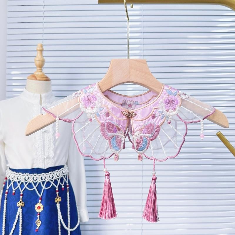 Traditioneller chinesischer Stil Perlenbesetzte Quasten Falscher Kragen Bestickter Schmetterling Blume Kleine Wolke Schulterschal Wickeltuch
