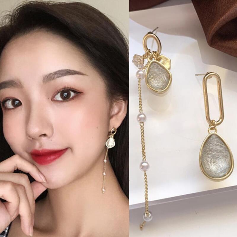 Nutwar Year-End Party Earrings Women's Winter Unbalanced Drop