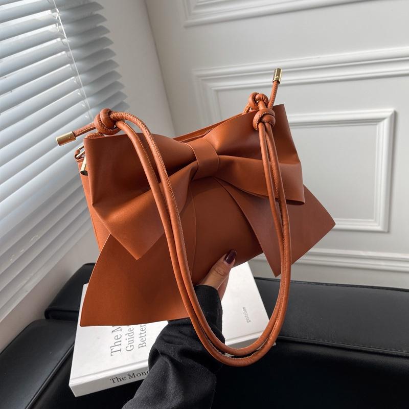 IELGY fresh and cute bowknot solid color casual shoulder bag