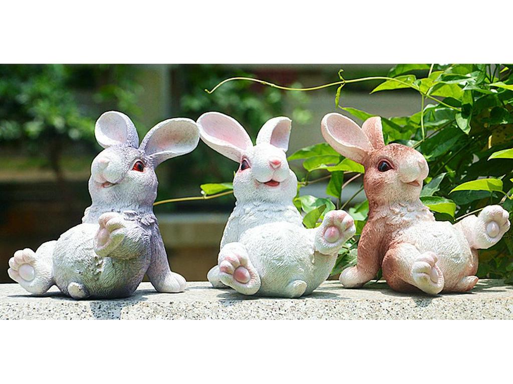 Little Rabbit Resin Figurine for Bonsai Landscaping and DIY Decor