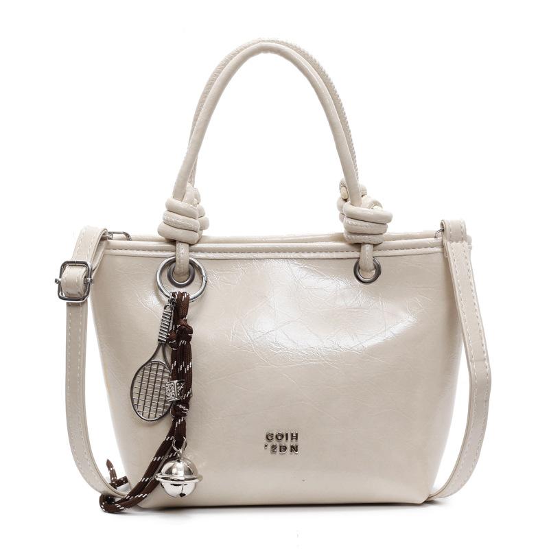 

Simple and stylish handbag New retro texture bucket bag trendy solid color commuter shoulder messenger bag Without pendant