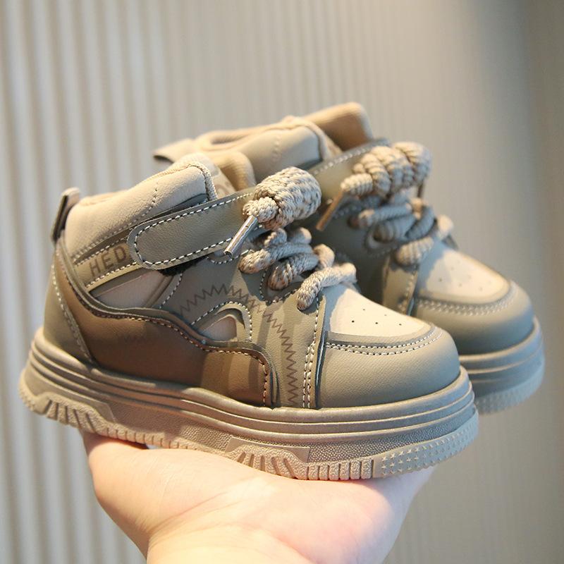 Children's sports shoes 2025 spring and autumn new boys' casual board shoes high-top girls' bread shoes soft-soled baby shoes