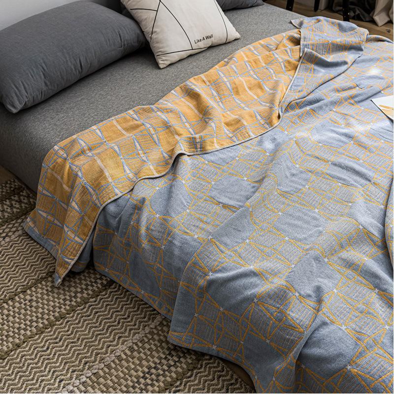 The New Cotton Four-layer Gauze Towel Quilt Is Covered with A Nap Air Conditioning Blanket and A Summer Cool Quilt and A Casual Blanket All Cotton