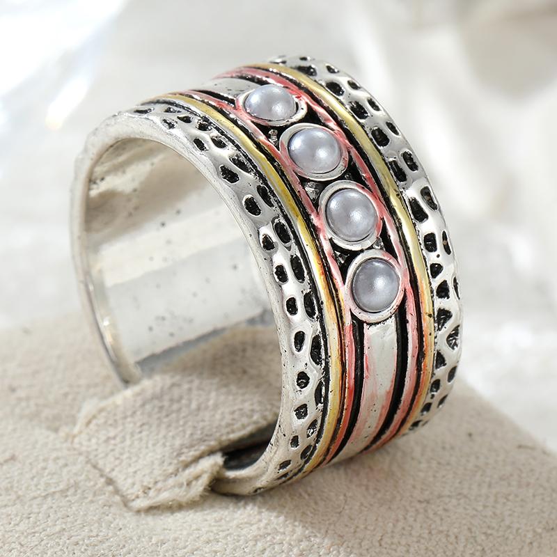 Vintage Inlaid Imitation Pearl Women's Ring Design Three Color Geometry Daily Wear Party Jewelry Anniversary Gift