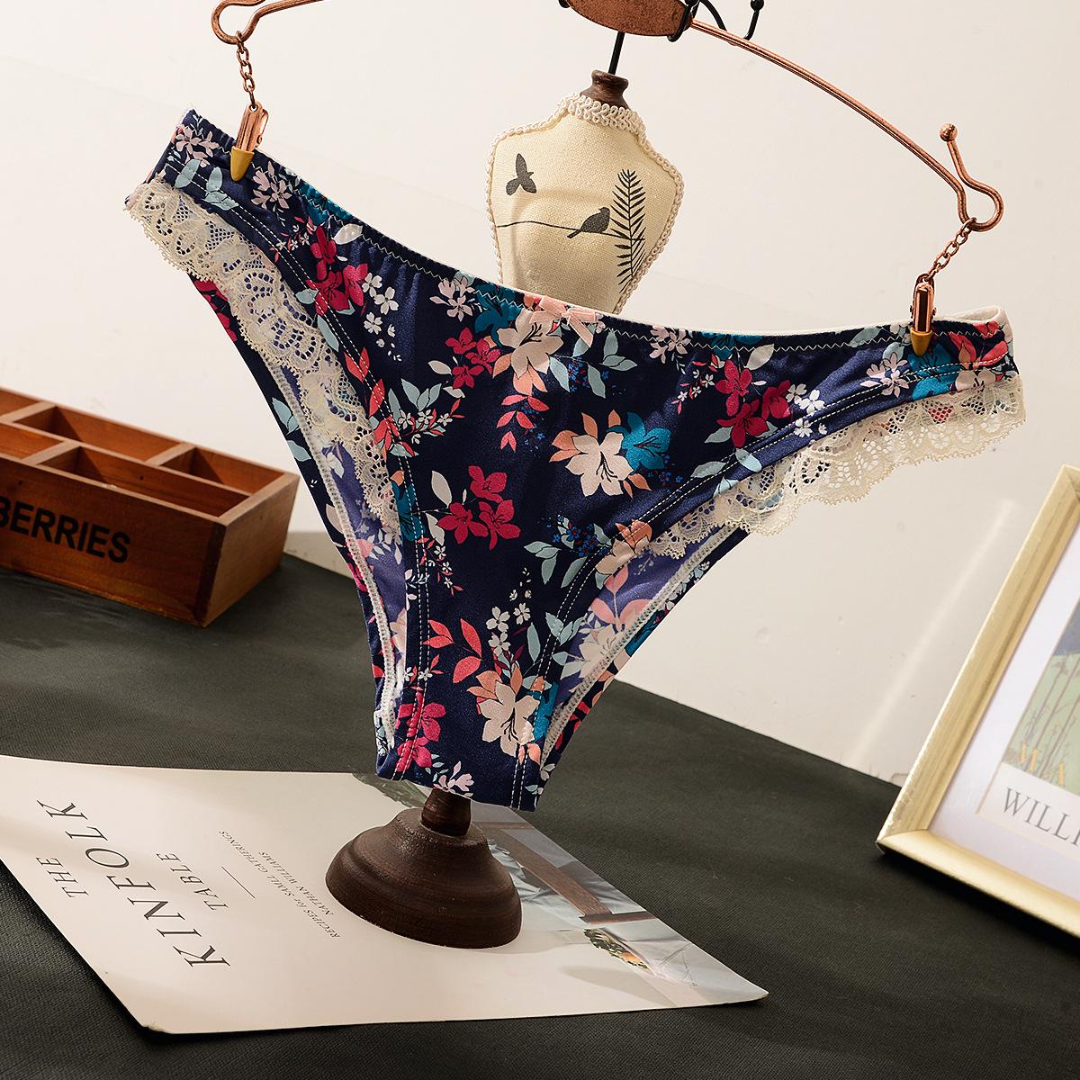 

Женские шелковистые трусики-треугольники Diaochan - Цветочное кружево, Без следов от трусиков M (suitable for 40-50 kg)