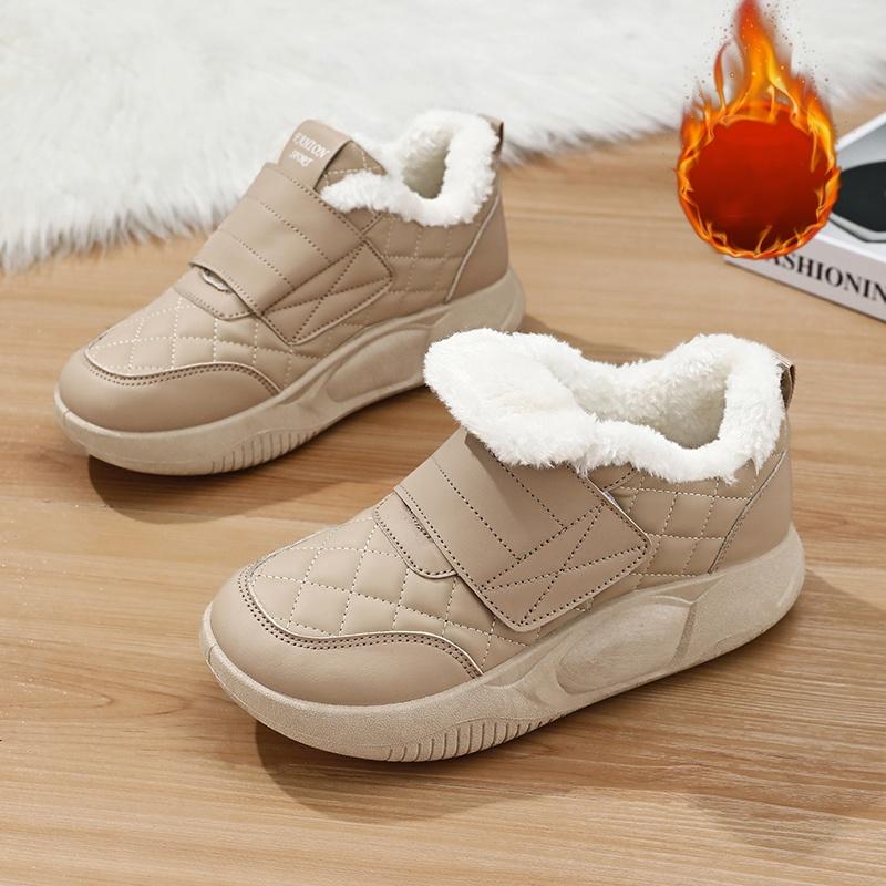 Women Cotton Shoes Plush Warm Winter Boots Comfort Soft Casual Cotton Shoes Outdoor Non Slip Platform Boots Botas Invierno Mujer