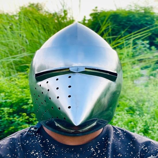 

Medieval Pig Face Helmet Gothic Steel Knight Helmet Handcrafted Armor for LARP, Cosplay Display Battle-Ready Crusader Headgear