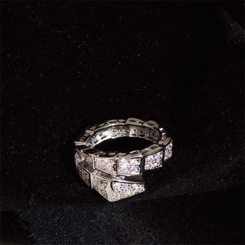 

Классические темпераментные браслеты-змеи для женщин и девушек, простые, блестящие, инкрустированные цирконом, браслет, ювелирные аксессуары для вечеринок, подарки