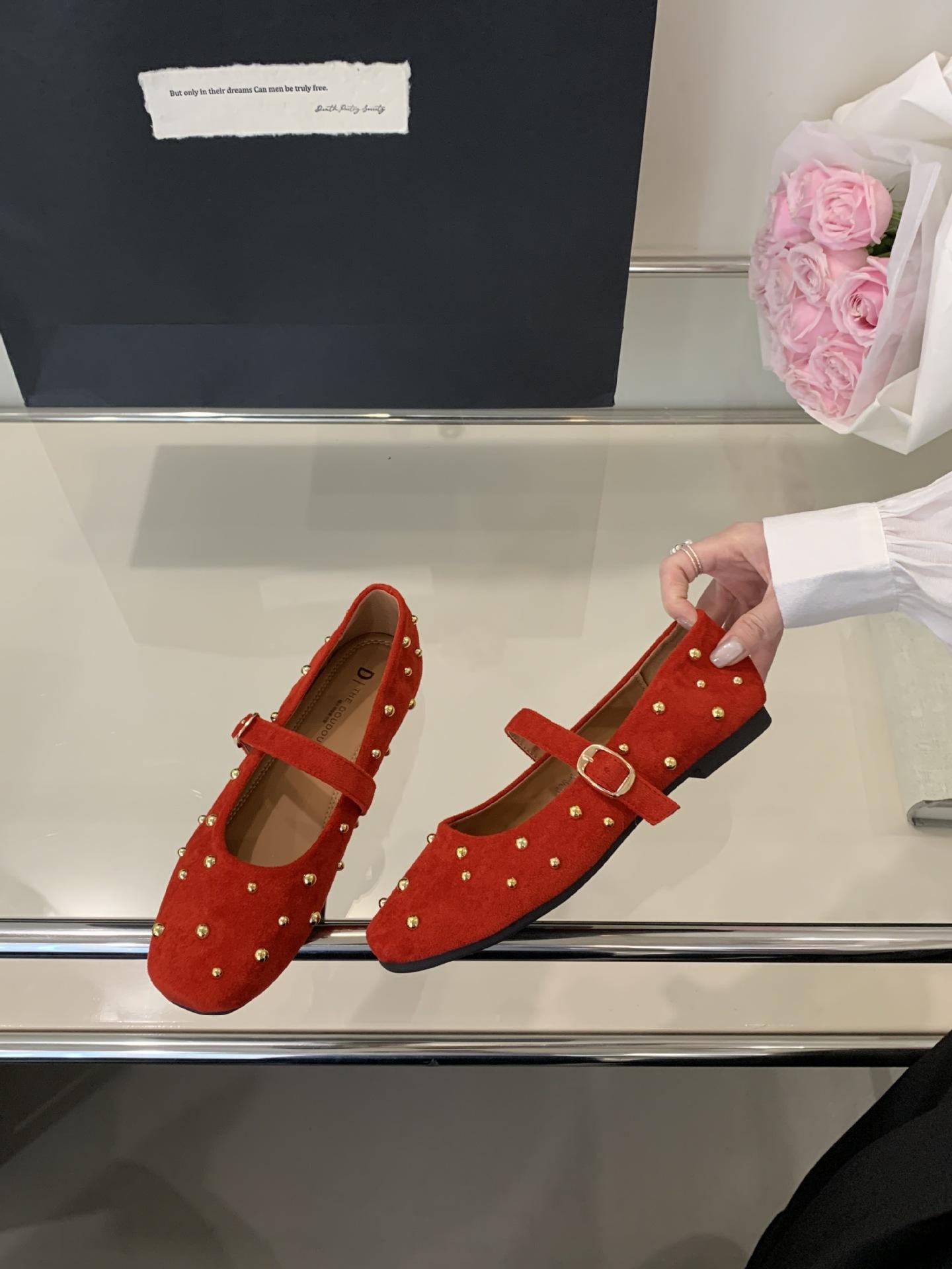 

THEDOUDOU Xiaoxiangfeng willow nails square head with Mary Jane shoes 2025 spring new retro flat shoes 39 красный