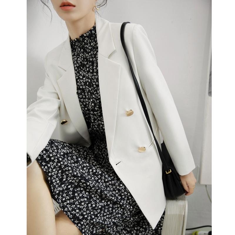 2025 Women's Creamy White British Style Casual Suit Jacket with Metal Buttons