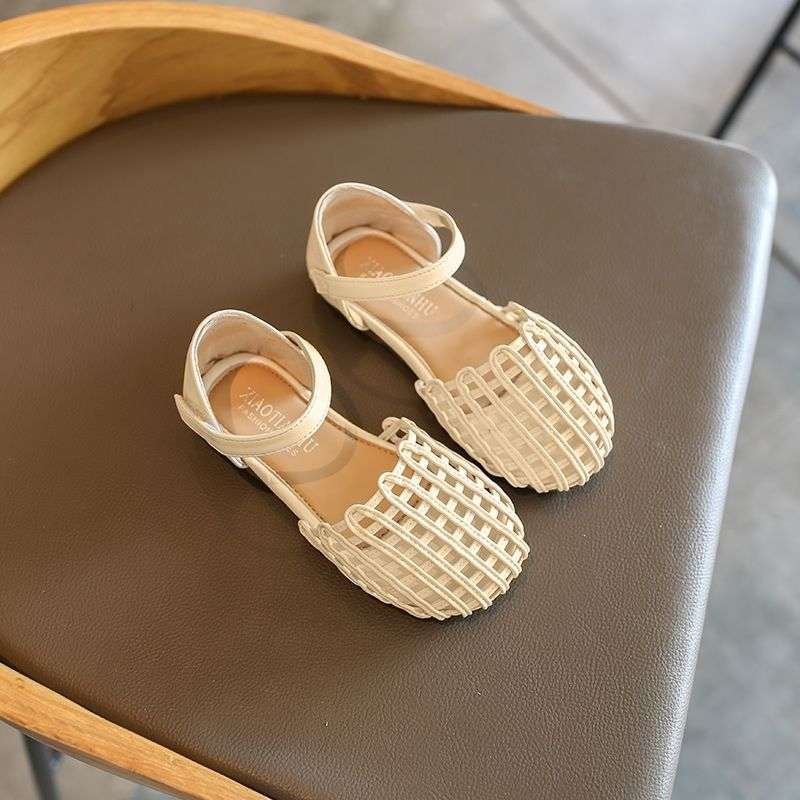2025 girls sandals children's baby new fashion soft sole children's princess shoes medium and large children's summer children hollow