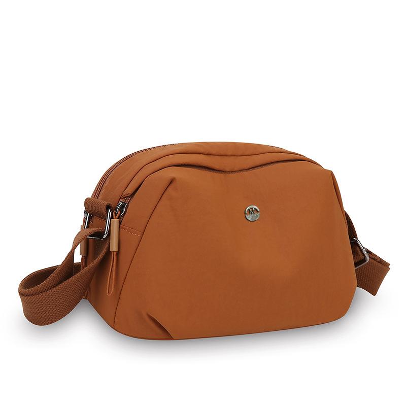 Small Bag Women's Casual Versatile Commuter Fashion Messenger Bag One Shoulder Mobile Phone Simple and Lightweight Small Bag