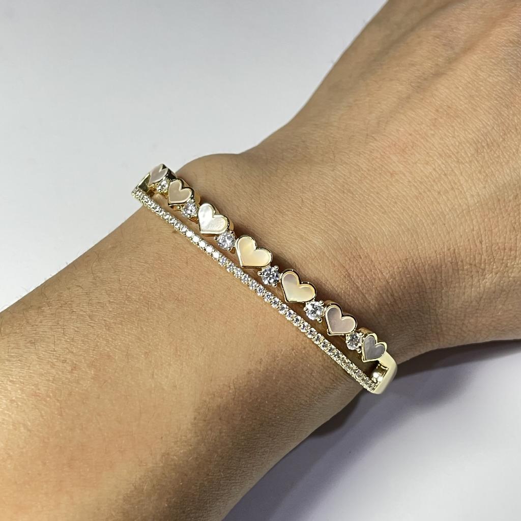 A Caring Female Natural Shell Bestie Fashion Simple Light Luxury Hand Jewelry Female Bracelet